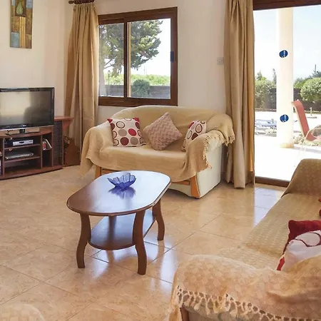 Andria Villa Coral Bay